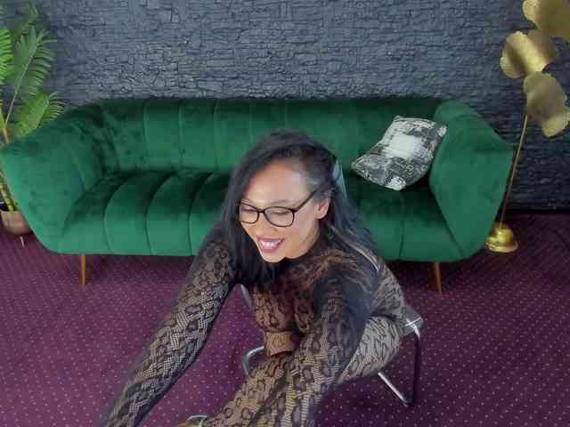 ExoticB3auty webcam