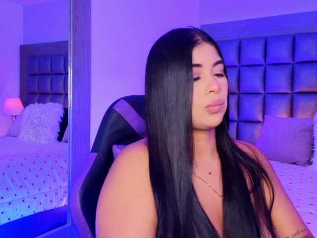 NickyCole from BongaCams