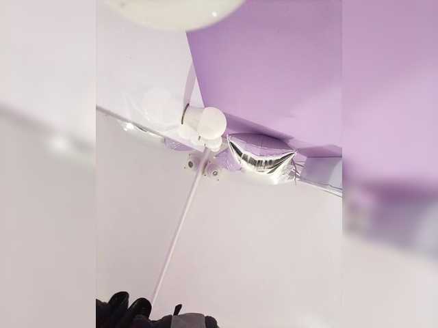 NickyCole's BongaCams show and profile