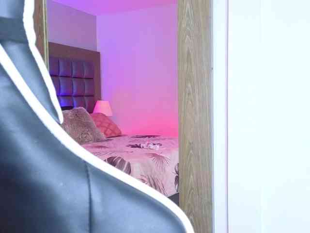 NickyCole webcam