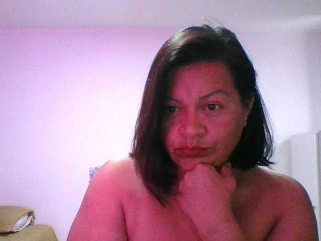 adri007 webcam bongacams model stream image