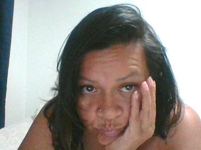 adri007 webcam bongacams model stream image