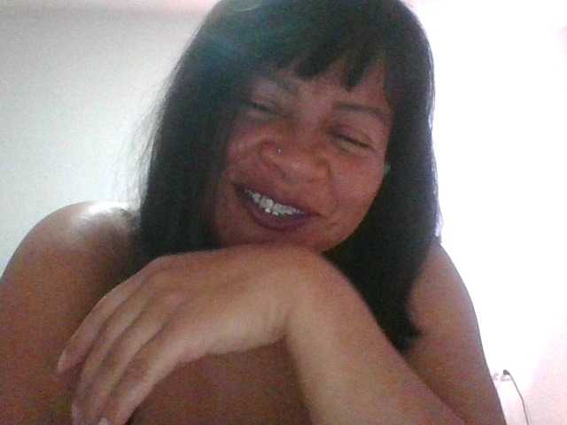 adri007 webcam bongacams model stream image