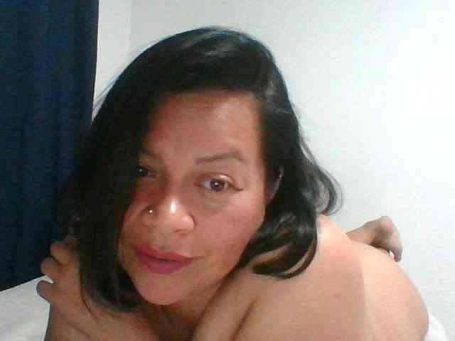 adri007 Live Webcam on BongaCams
