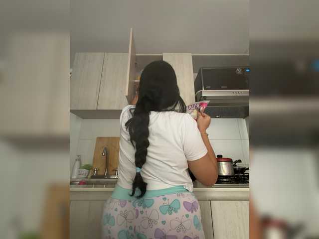 EvanShell1's BongaCams show and profile