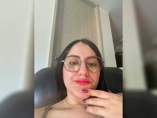 EvanShell1 from BongaCams