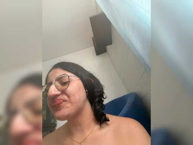 EvanShell1's BongaCams show and profile