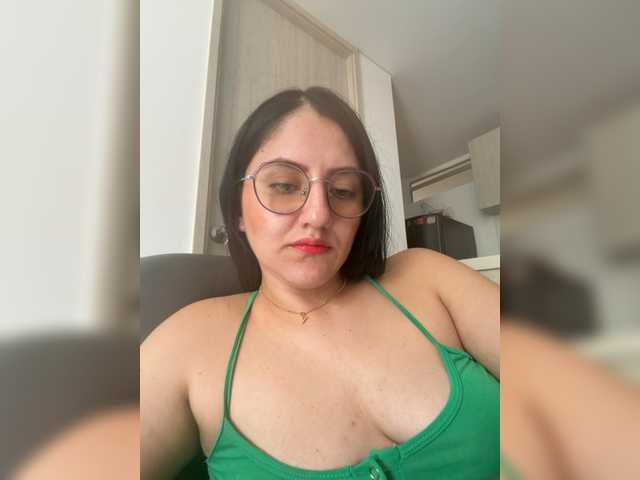 EvanShell1's BongaCams show and profile