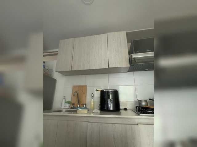 EvanShell1's BongaCams show and profile