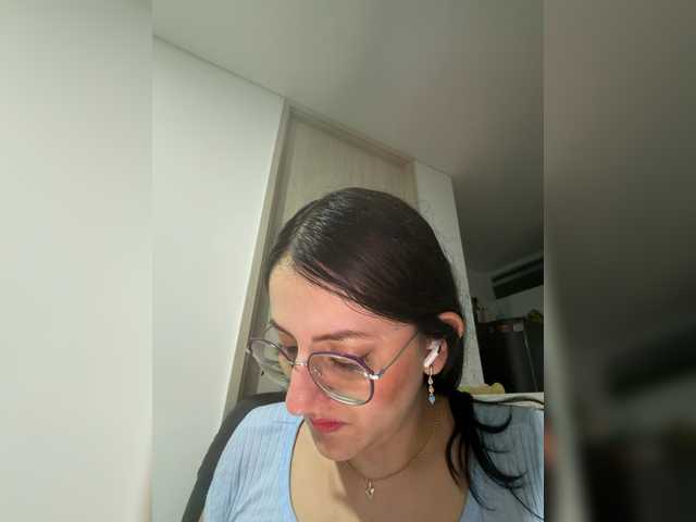 EvanShell1's BongaCams show and profile