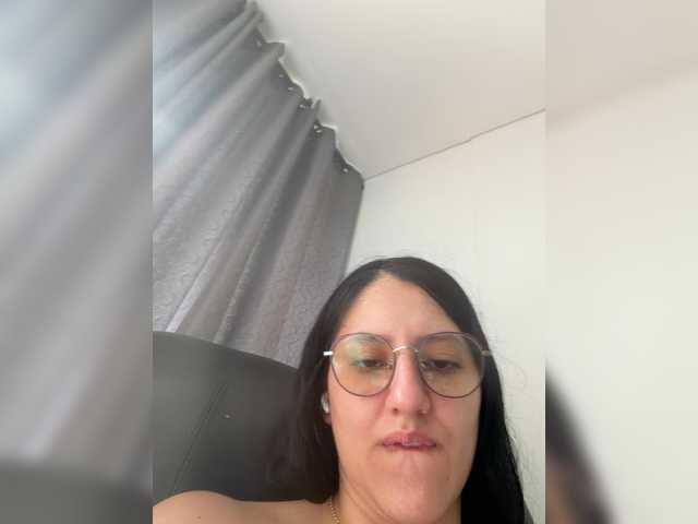 EvanShell1's BongaCams show and profile