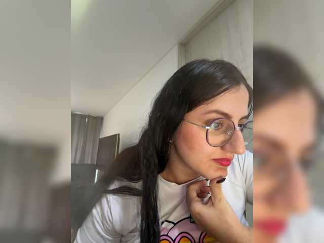 EvanShell1's BongaCams show and profile