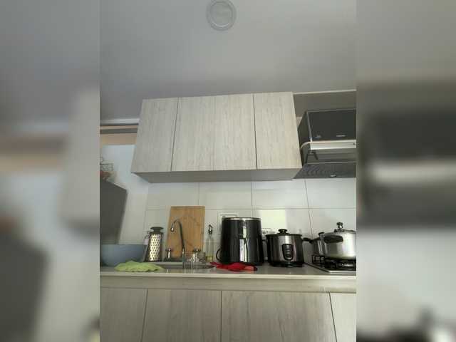 EvanShell1's BongaCams show and profile