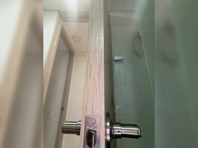 EvanShell1's BongaCams show and profile