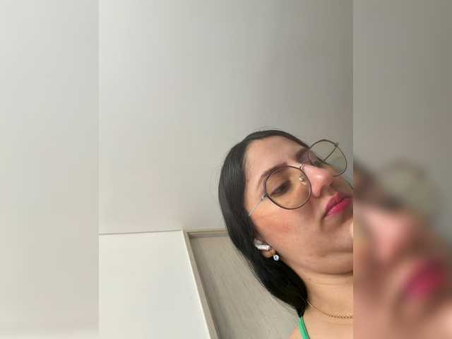 EvanShell1's BongaCams show and profile