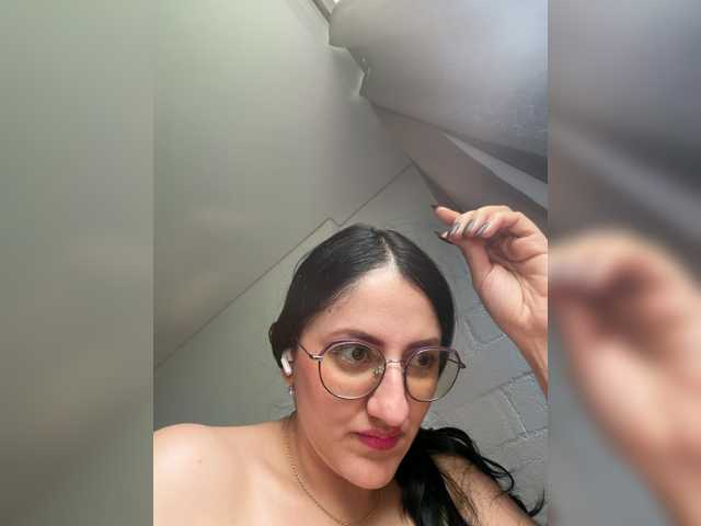 EvanShell1's BongaCams show and profile