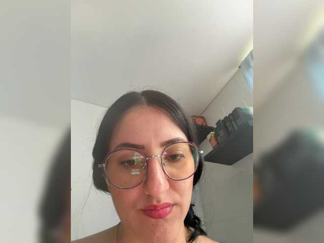 EvanShell1 live cam profile