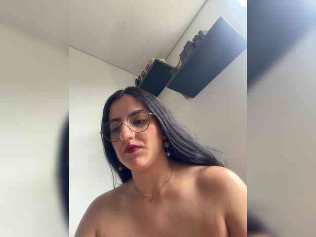 EvanShell1 Live Webcam on BongaCams