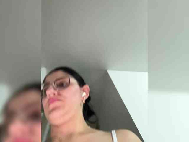 webcam chatroom EvanShell1