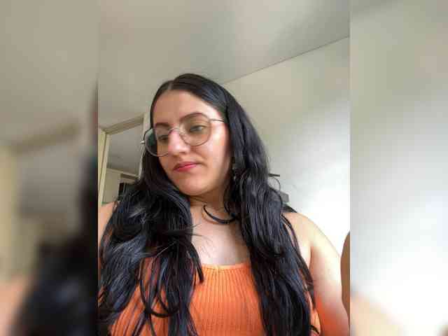 EvanShell1 Live Webcam on BongaCams