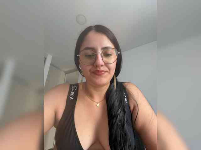 EvanShell1 Live Webcam on BongaCams