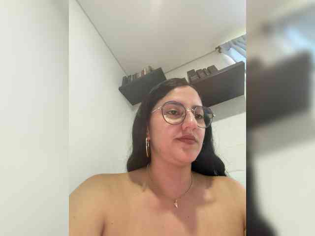 EvanShell1 Live Webcam on BongaCams