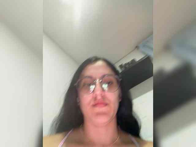 EvanShell1 Live Webcam on BongaCams