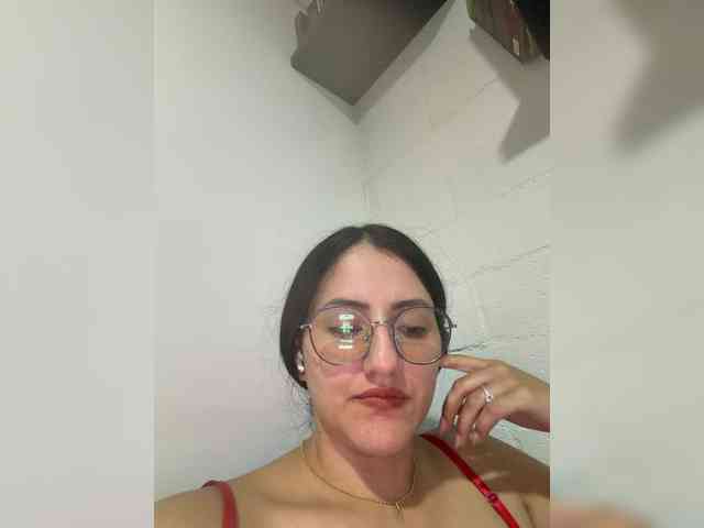 EvanShell1 Live Webcam on BongaCams