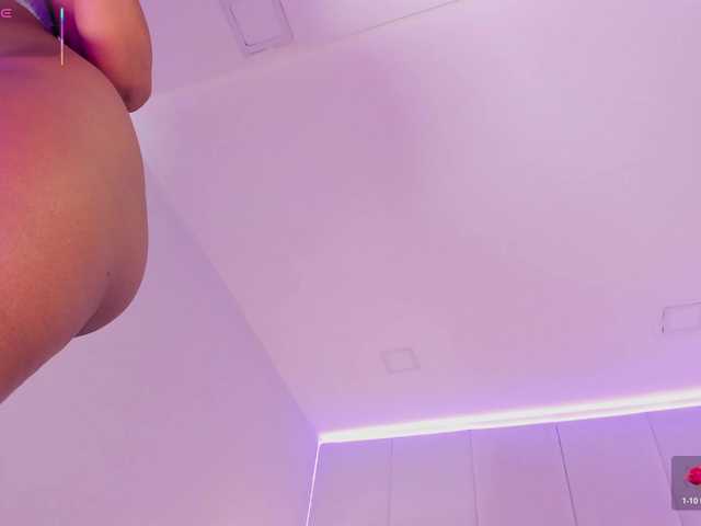 Krystin1's BongaCams show and profile