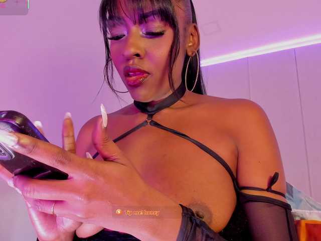 Krystin1's BongaCams show and profile