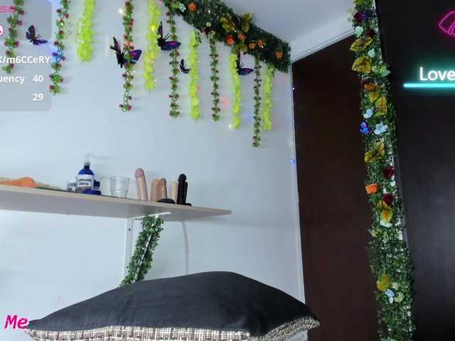 Elikolanny's BongaCams show and profile