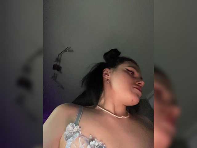 aleksandra-lis-1998's BongaCams show and profile