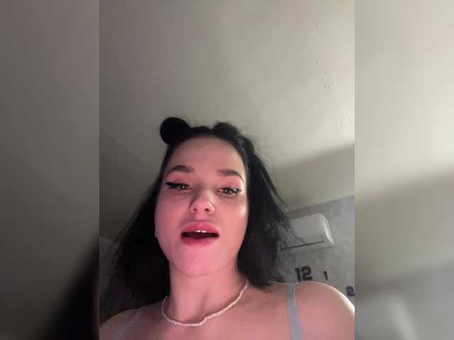aleksandra-lis-1998's BongaCams show and profile