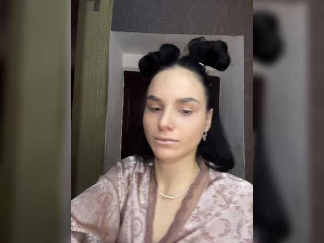 aleksandra-lis-1998's BongaCams show and profile