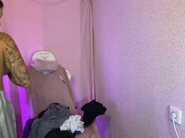 Katrinmiss webcam bongacams model stream image