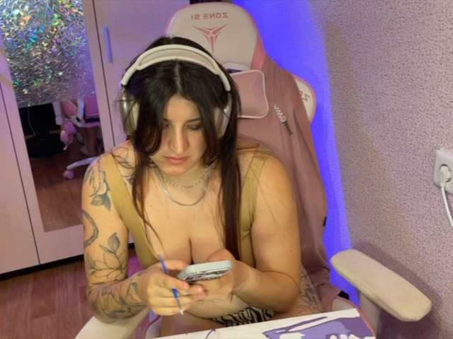 Katrinmiss's BongaCams show and profile