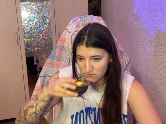 Katrinmiss's BongaCams show and profile