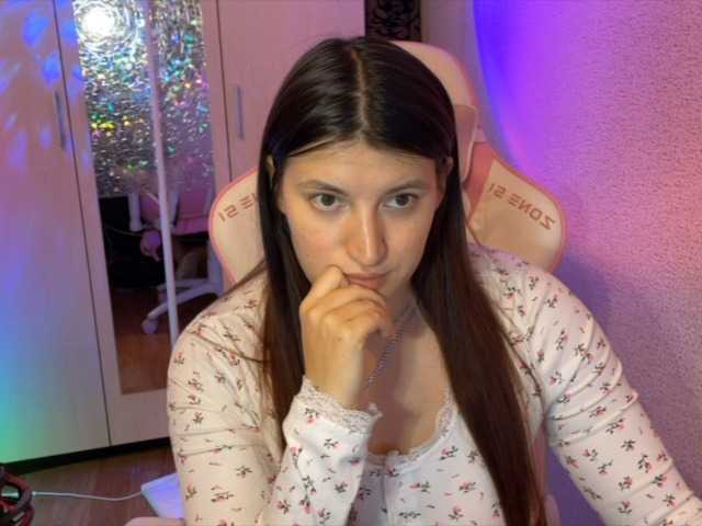 Katrinmiss's BongaCams show and profile