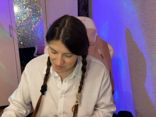 Katrinmiss's BongaCams show and profile