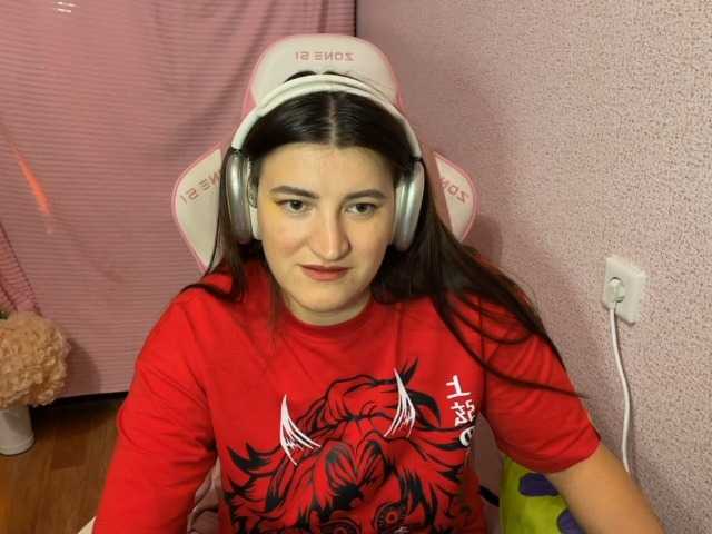 Katrinmiss webcam bongacams model stream image