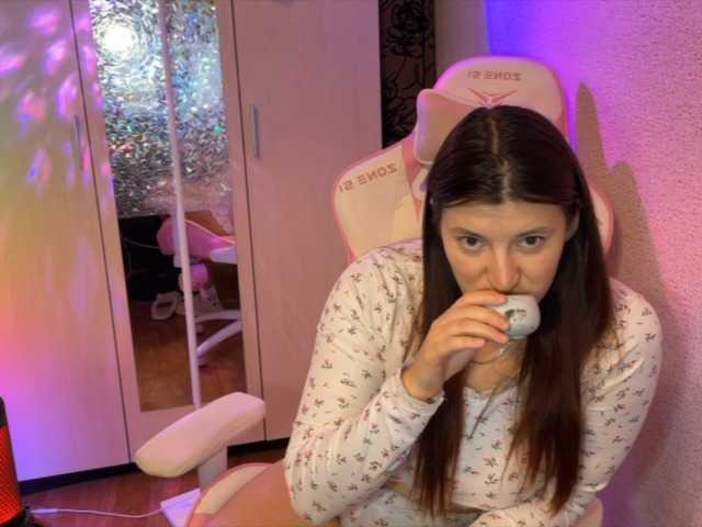 Katrinmiss's BongaCams show and profile