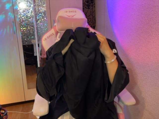 Katrinmiss's BongaCams show and profile