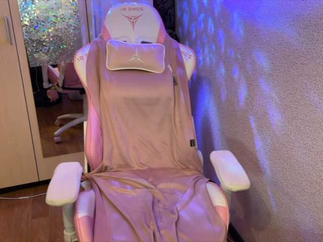 Katrinmiss's BongaCams show and profile