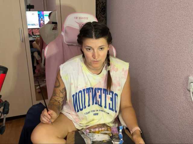 Katrinmiss webcam bongacams model stream image