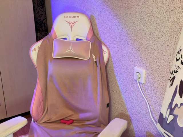 Katrinmiss's BongaCams show and profile