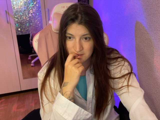 Katrinmiss's BongaCams show and profile