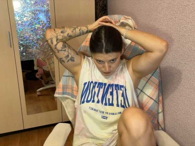 Katrinmiss's BongaCams show and profile