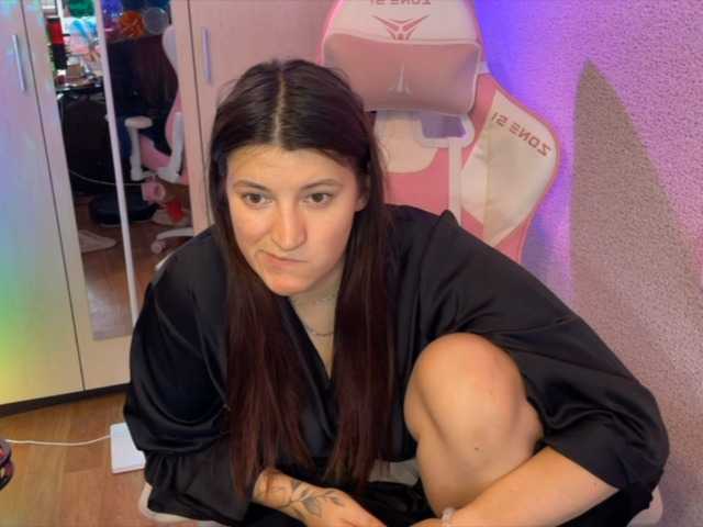 Katrinmiss's BongaCams show and profile