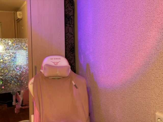 Katrinmiss's BongaCams show and profile