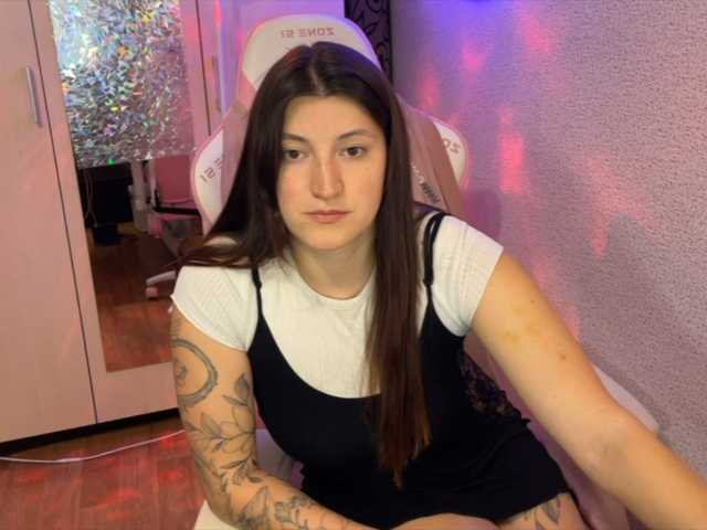 Katrinmiss's BongaCams show and profile